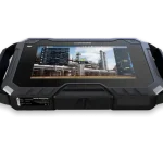 Ergonomic Design & Premium Display