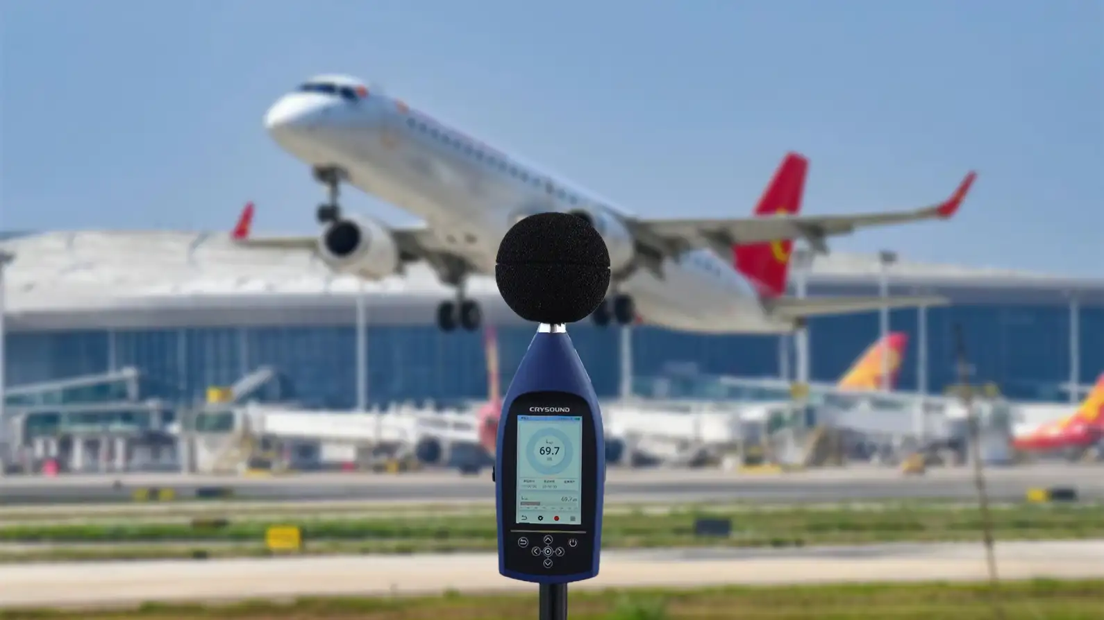 Aircraft Noise Monitoring around Airports